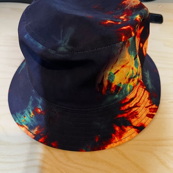 Bucket hat - Picture 2 of 4